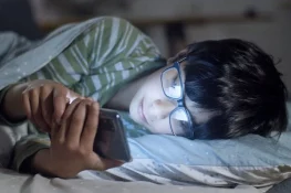 negative effects of excessive screen time