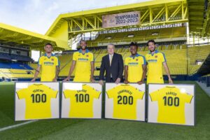 Chukwueze and his teamates recognized by Villareal president