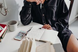 The Benefits of Reading on a Table Instead of Your Bed